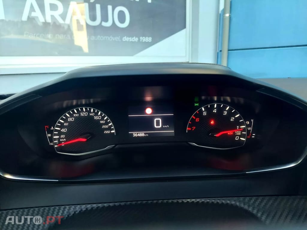 Peugeot 2008 1.2 PureTech Active Pack