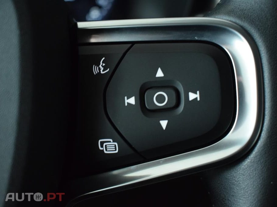 Volvo XC40 1.5 T5 PHEV R-Design Expression