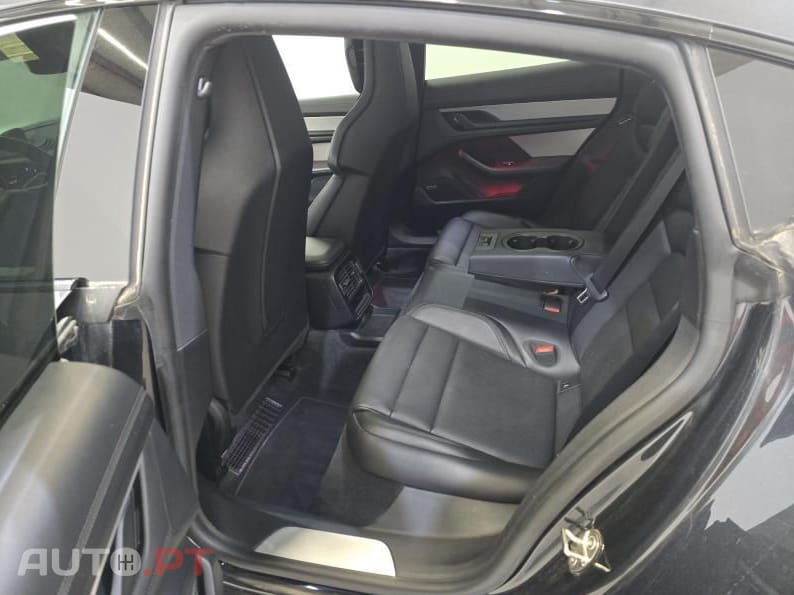 Porsche Taycan 4S 79.2 kWh