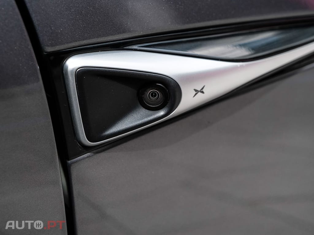 XPeng P7 I.V.A DEDUTÍVEL RWD Long Range