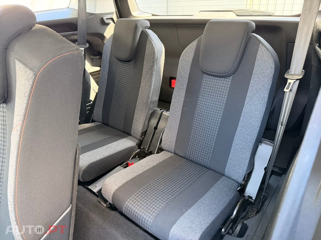 Peugeot 5008 1.6 HDI Allure 120cv Auto