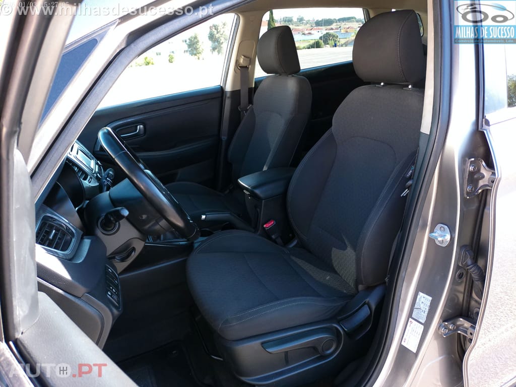 Kia Carens 1.7 CRDI ISG TX  7 Lug