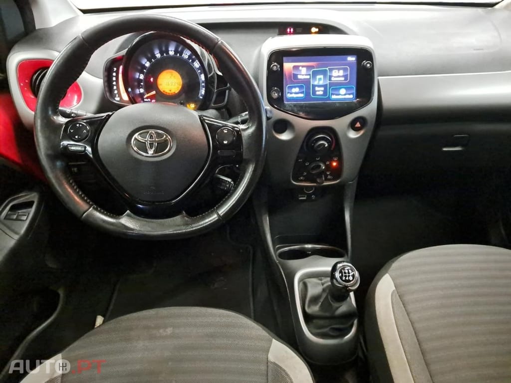 Toyota Aygo 1.0 VVT-i x-Play