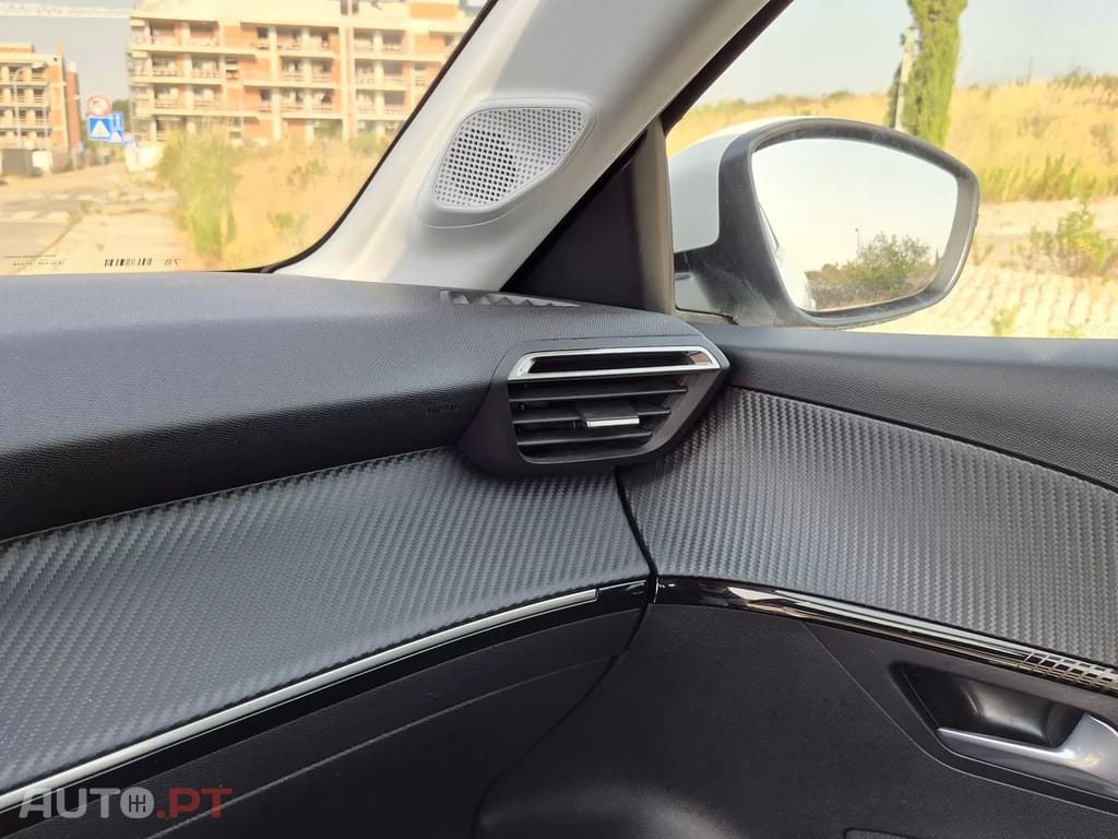 Peugeot E-208 50 kWh Active Pack