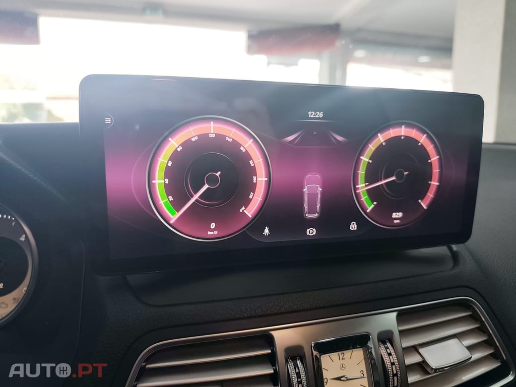 Mercedes-Benz E 250 CDi Avantgarde BlueEfficiency Auto