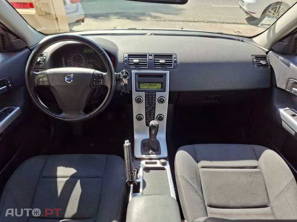 Volvo C30  Drive Momentum