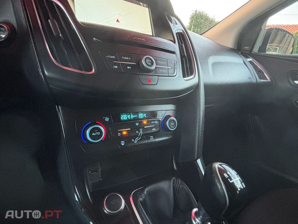 Ford Focus SW 1.5 TDCi EcoBlue Business