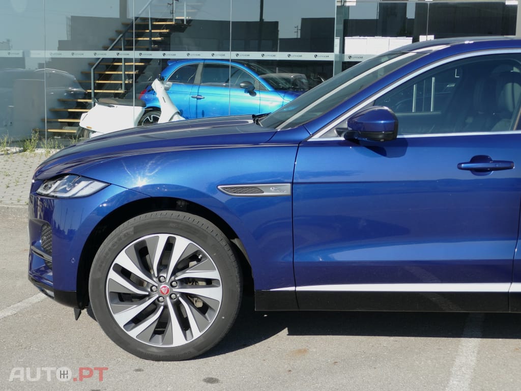 Jaguar F-Pace 2.0 P400e AWD