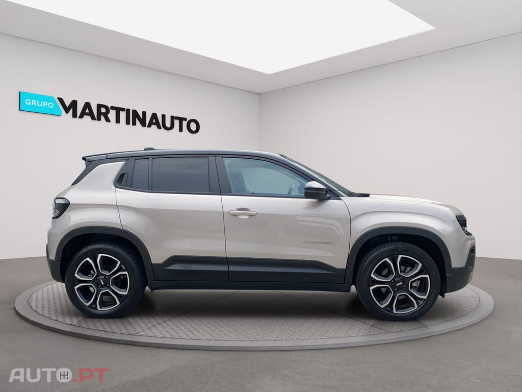 Jeep Avenger 54 kWh Summit