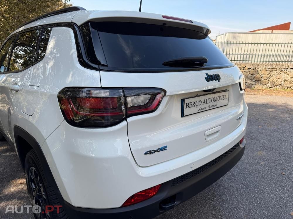 Jeep Compass 1.3 T-GDI 4xe PLUG-IN HYBRID Auto First Edition Urban