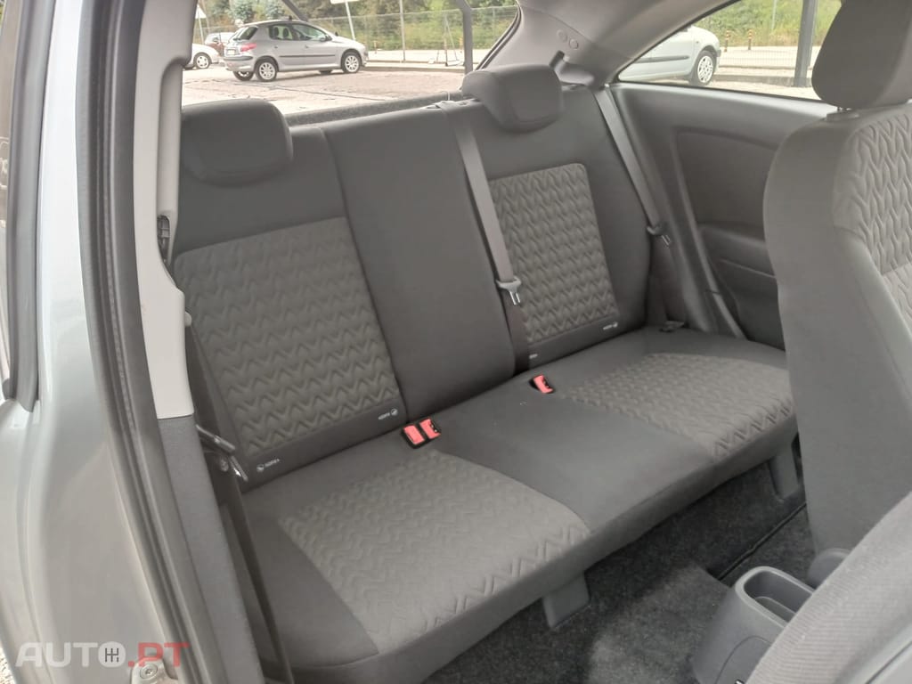 Opel Corsa 1.2 Street Edition