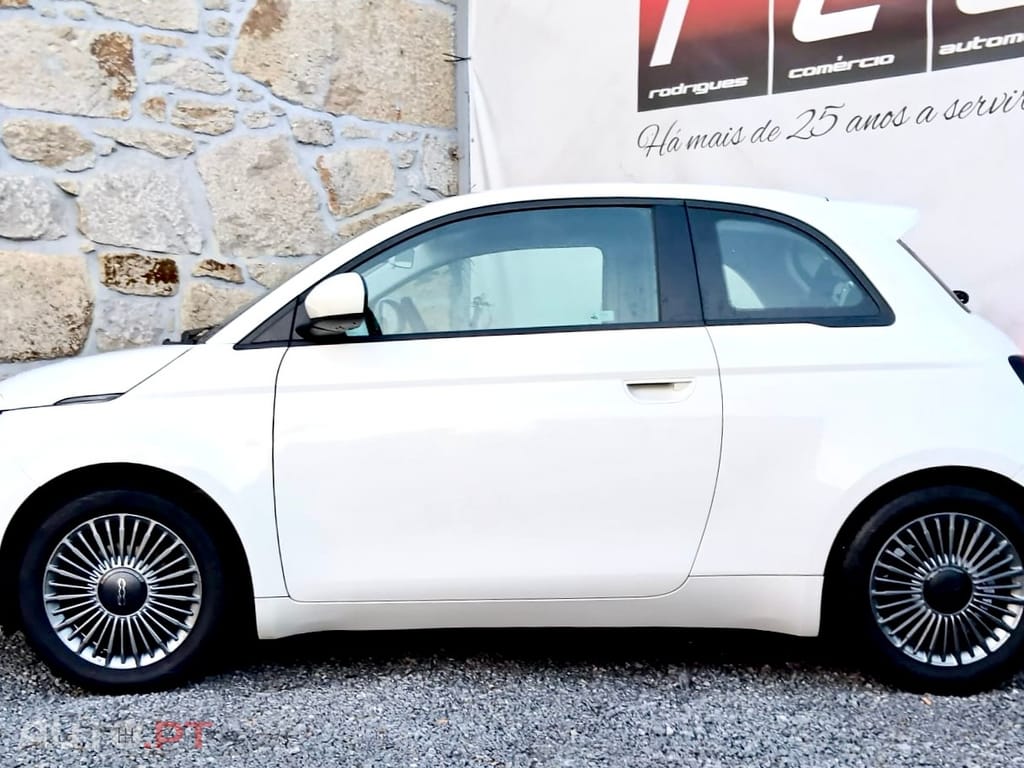 Fiat 500e 500e 42kWh ICON