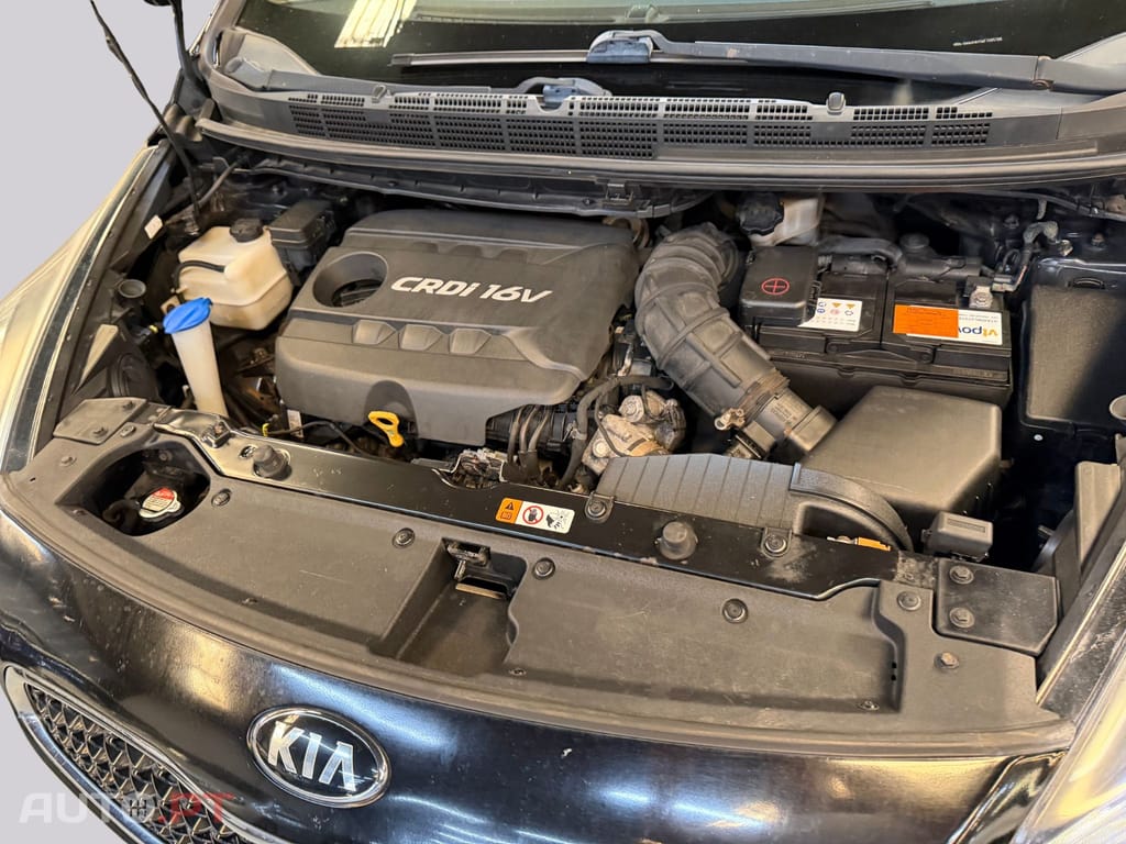 Kia Carens 1,7d 7L