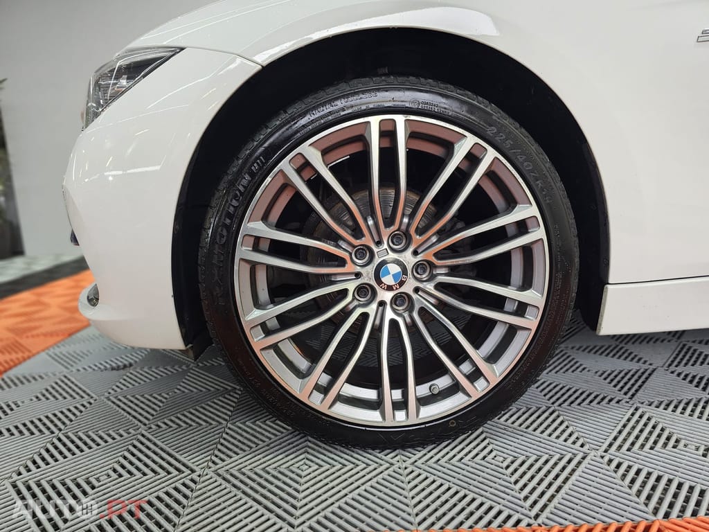 BMW 318 d Touring Line Sport Auto