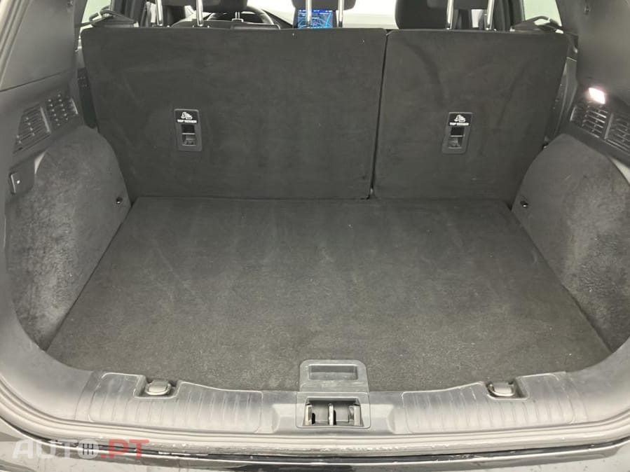 Ford Kuga 2.5 FHEV ST-Line