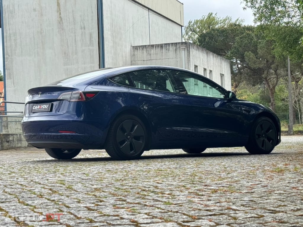 Tesla Model 3 Standard Range Plus RWD