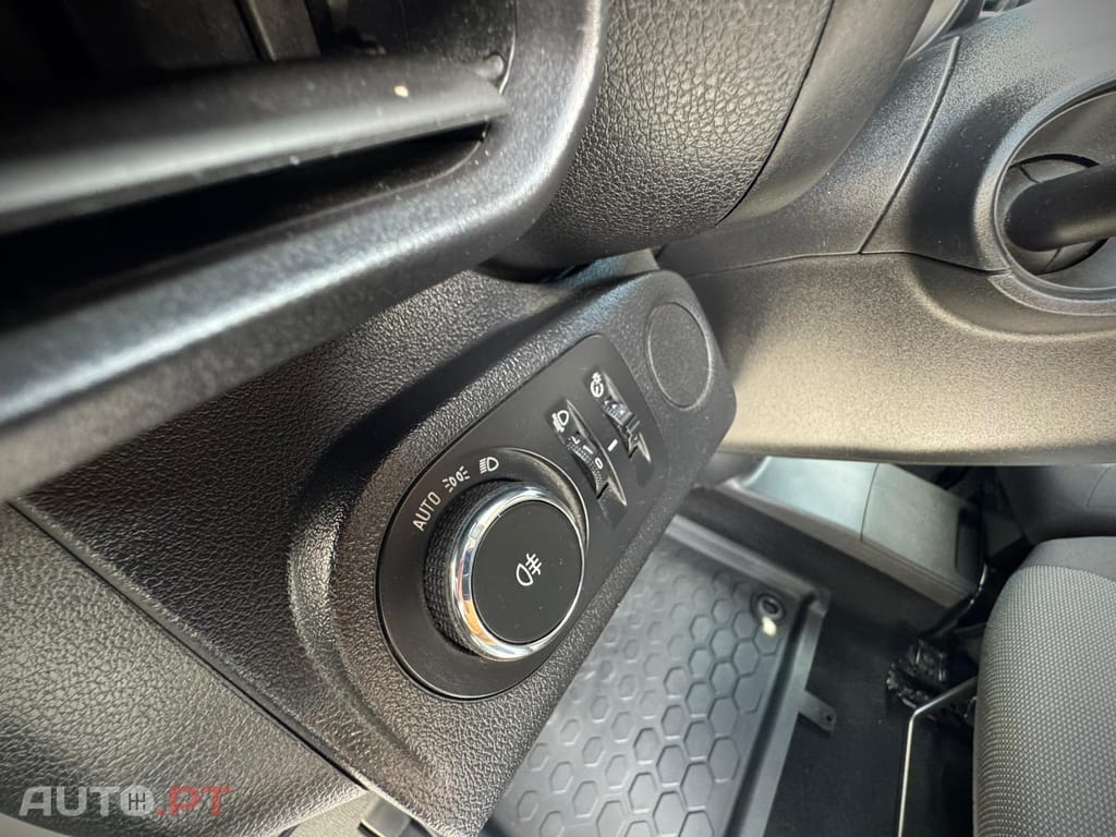 Opel Combo 1.5 CDTI 3 LUG. LONGA ENJOY