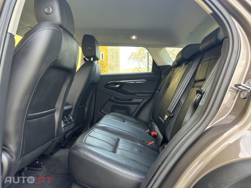 Land Rover Evoque 2.0 D150 R-Dynamic S