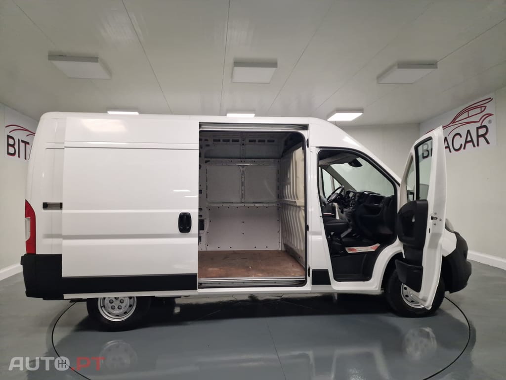 Peugeot Boxer 2.2 BlueHDi 335 L2H2 Pro GPS CAM. TRASEIRA IVA DEDUTIVEL