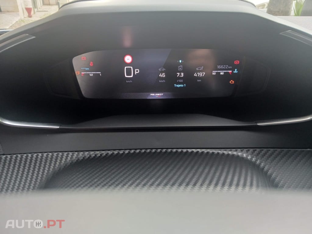 Peugeot 2008 1.2 PureTech Allure EAT8