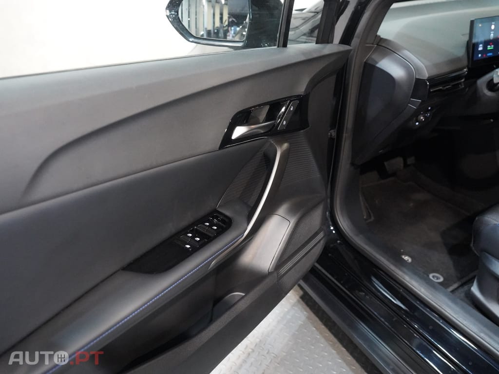 MG MG4 64 kWh Luxury