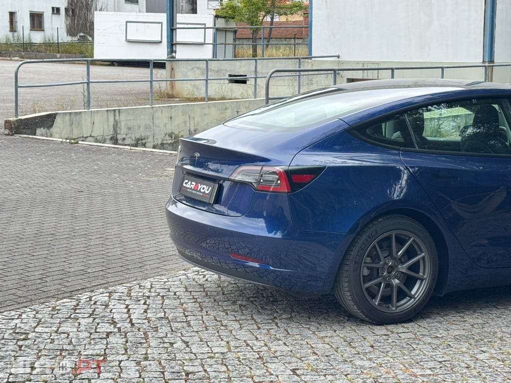 Tesla Model 3 Standard Range Plus RWD