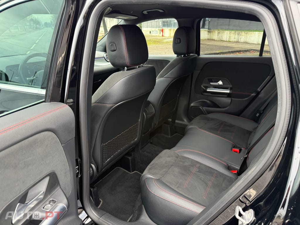 Mercedes-Benz GLA 180 d AMG Line