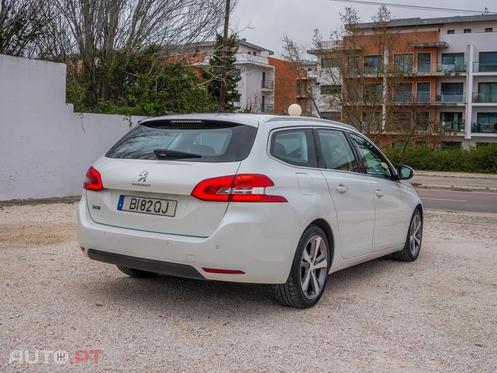 Peugeot 308 SW BlueHDi 130 EAT6 Stop & Start Allure Business-Pack