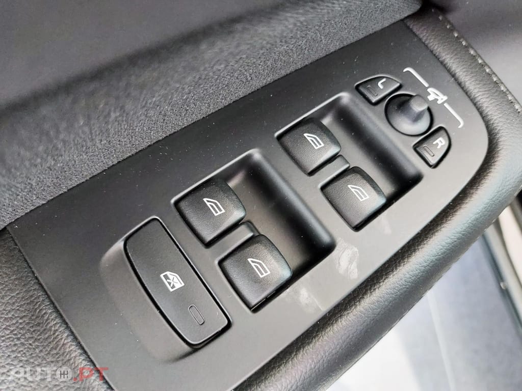 Volvo V60 2.0 T6 AWD TE Inscription Expression