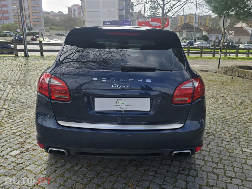 Porsche Cayenne Platinum Edition