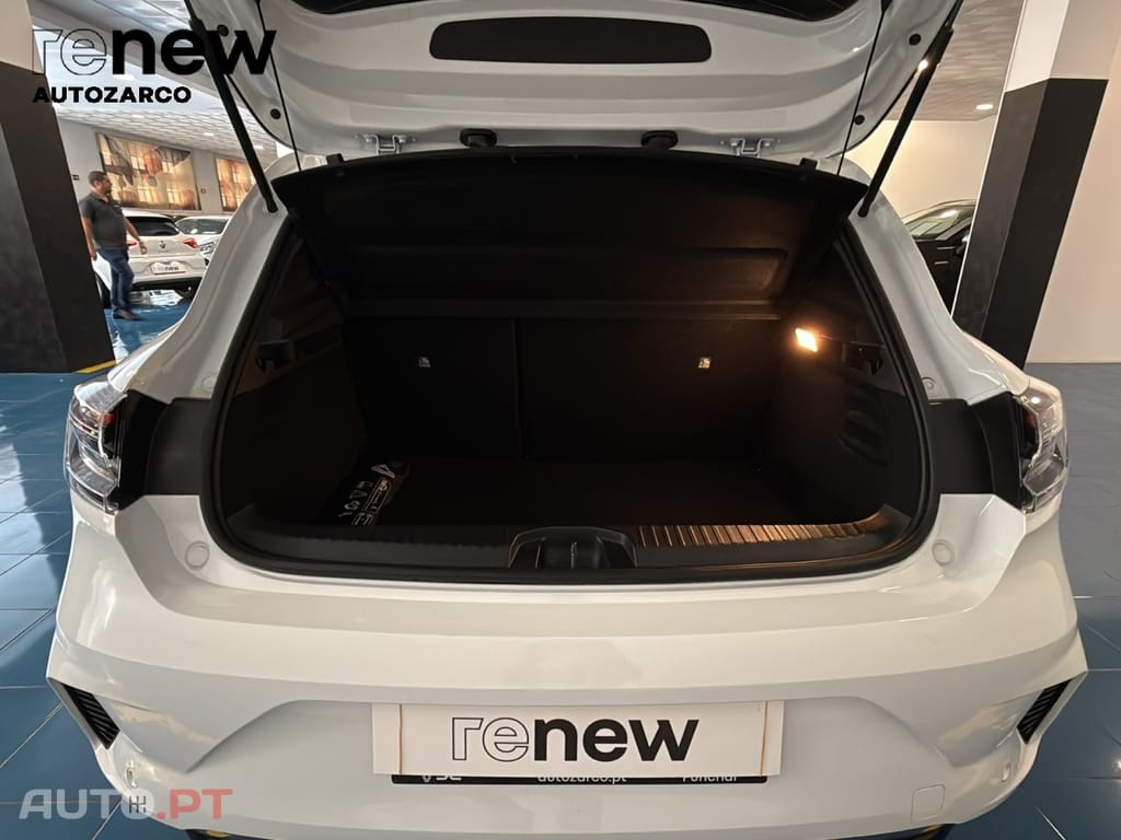 Renault Clio Clio E-Tech Full Hybrid