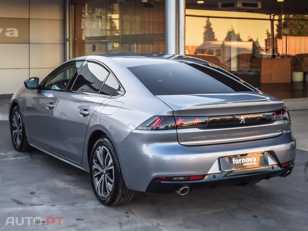 Peugeot 508 1.6 Hybrid Allure Pack e-EAT8