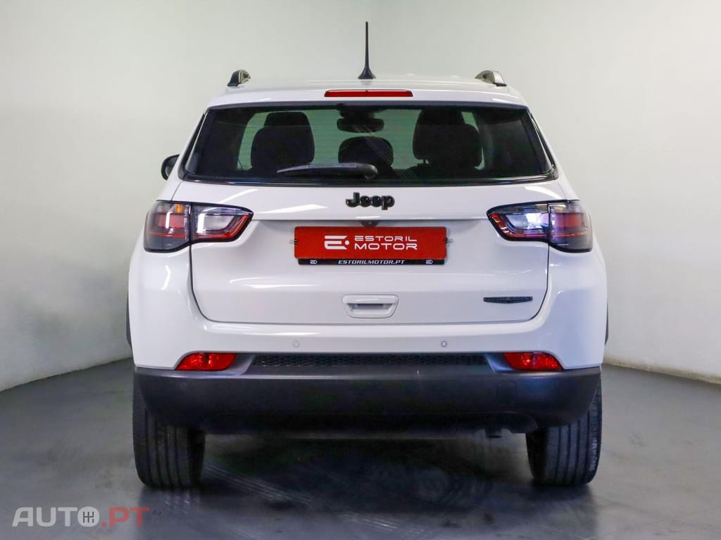 Jeep Compass 1.3 T Night Eagle