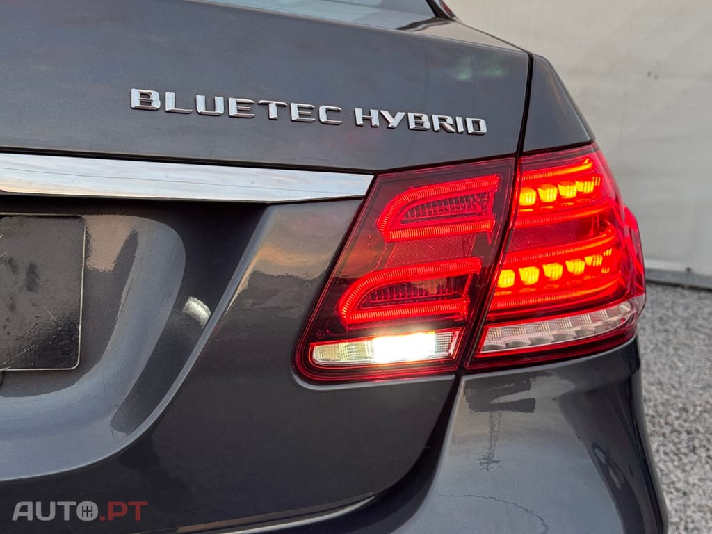 Mercedes-Benz E 300 BlueTEC Hybrid Avantgarde