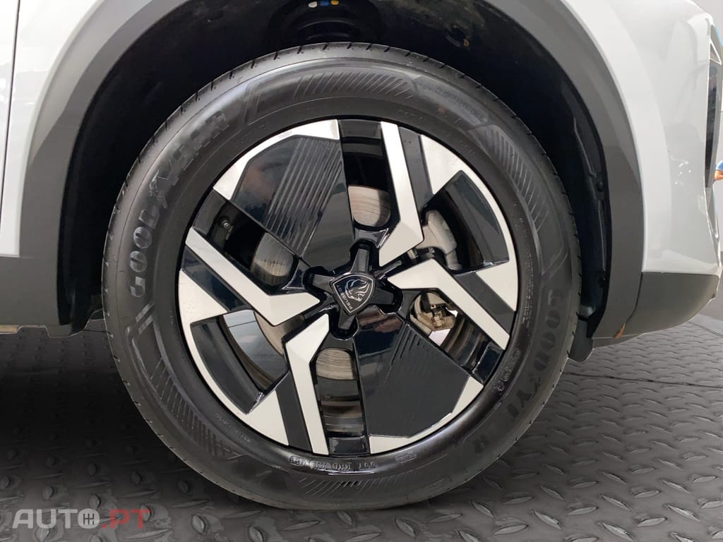 Peugeot E-2008 54 kWh Allure
