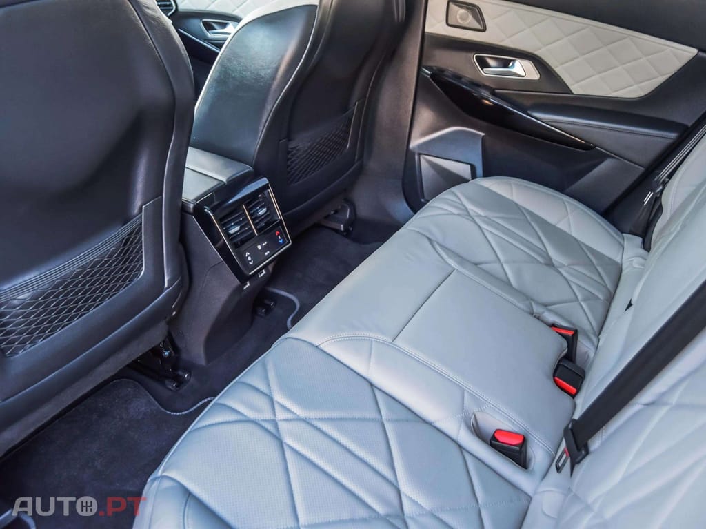 DS DS7 Crossback E-Tense 4x4 Rivoli 300cv