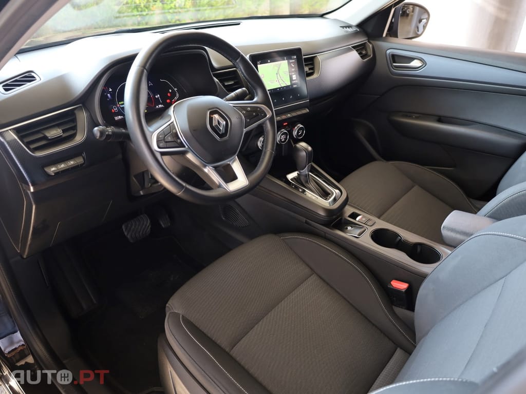 Renault Arkana 1.6 E-Tech Business