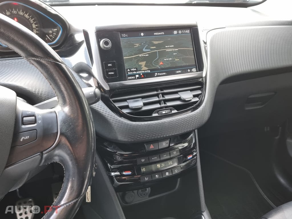 Peugeot 208 1.2 PureTech GT Line