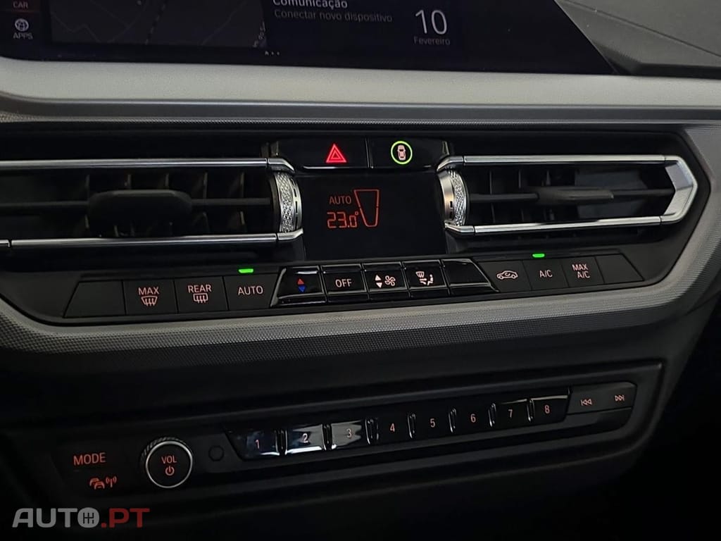 BMW 216 d Line Sport — fotografia 19
