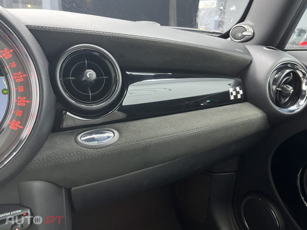 MINI Cooper John Cooper Works