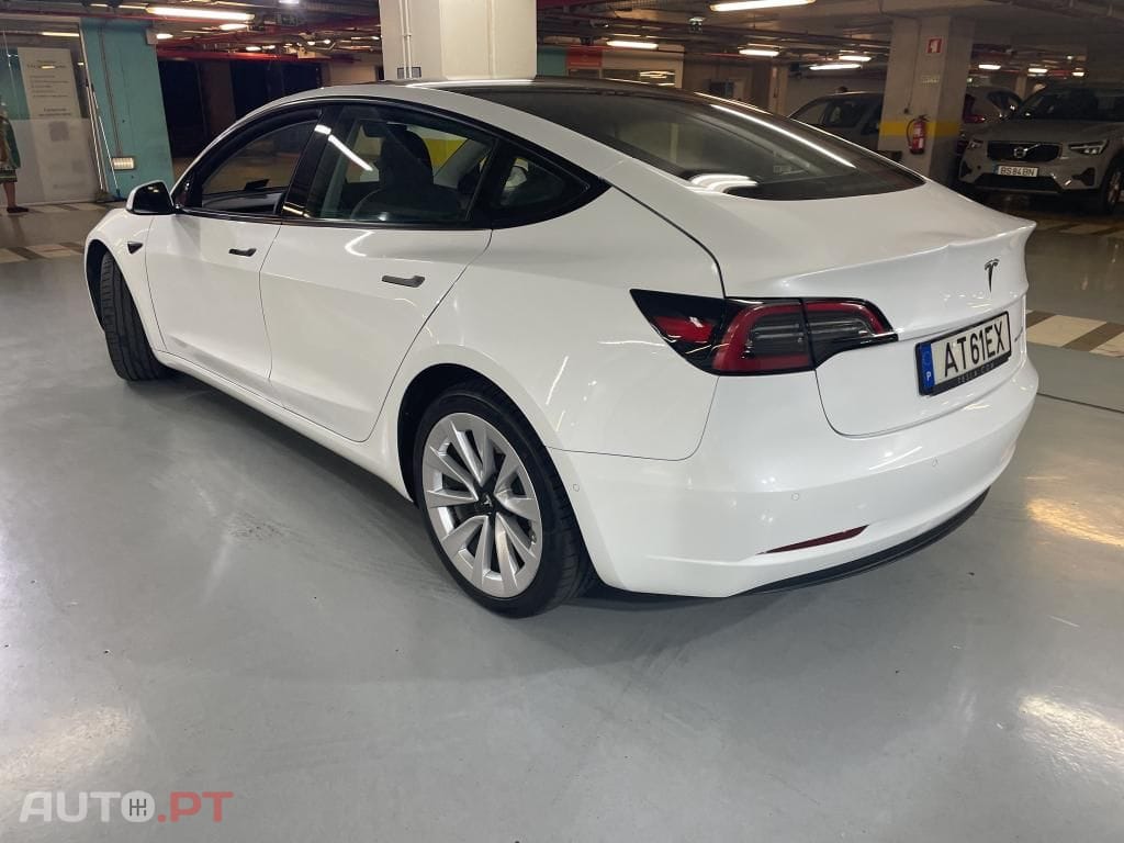 Tesla Model 3 Long-Range Dual Motor AWD