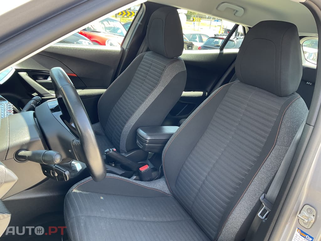 Peugeot 2008 1.2 PureTech Active