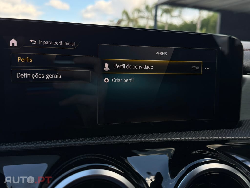 Mercedes-Benz CLA 180 d Shooting Brake AMG Line Aut.