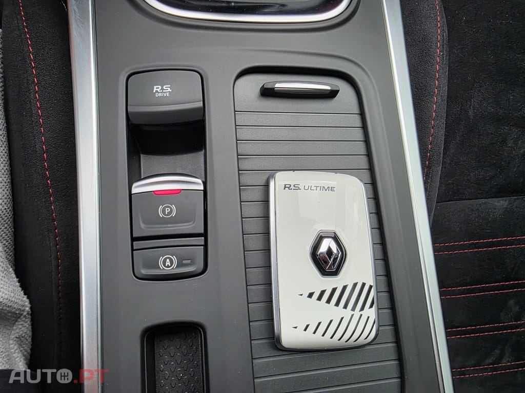 Renault Mégane TCe 300 GPF EDC R.S. Ultime