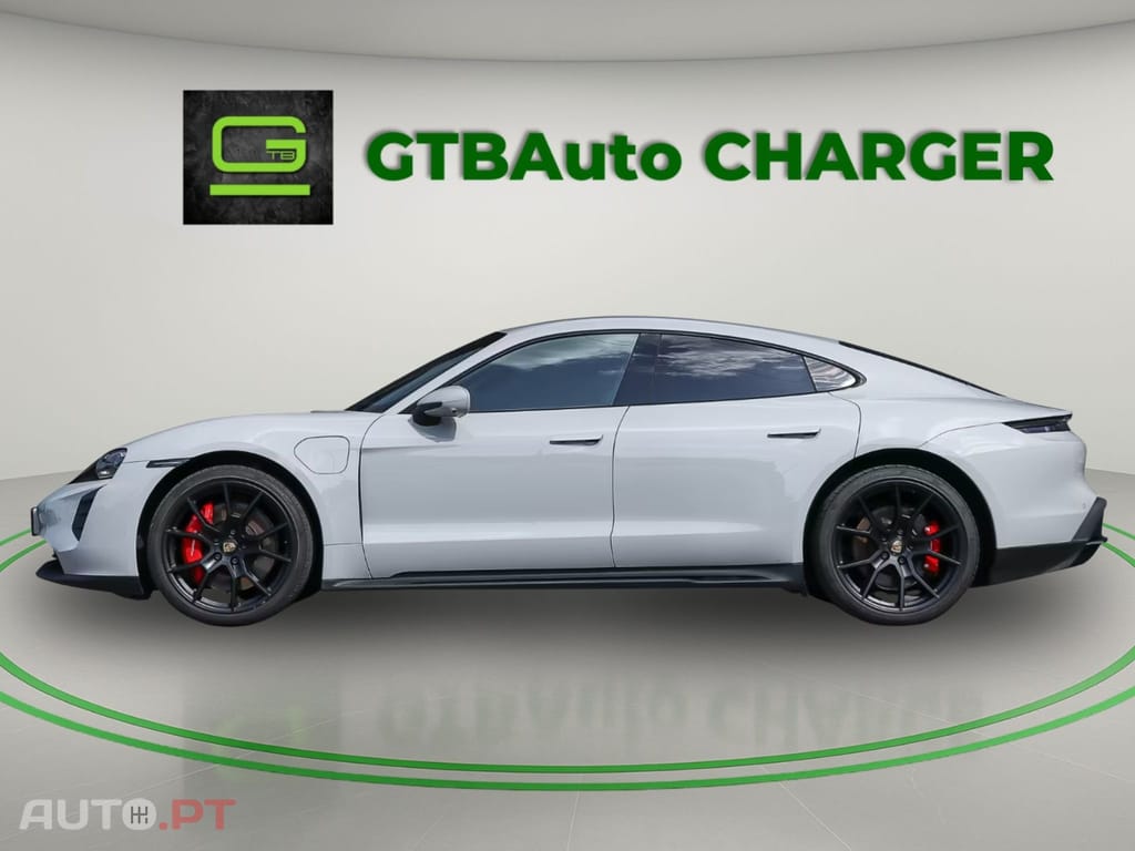 Porsche Taycan GTS I.V.A DEDUTIVEL 