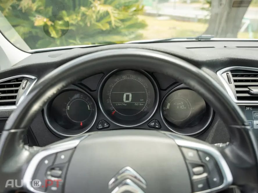 Citroen C4 PureTech 130 Stop & Start Shine