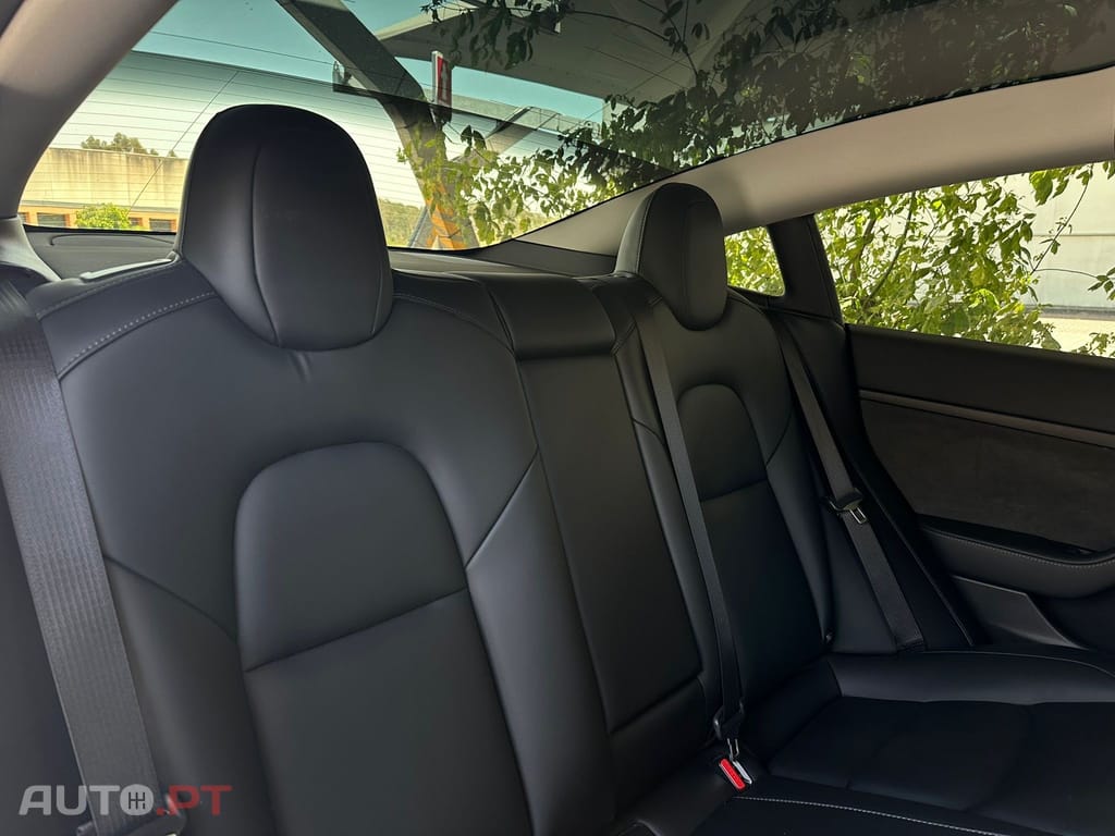 Tesla Model 3 Long-Range Dual Motor AWD