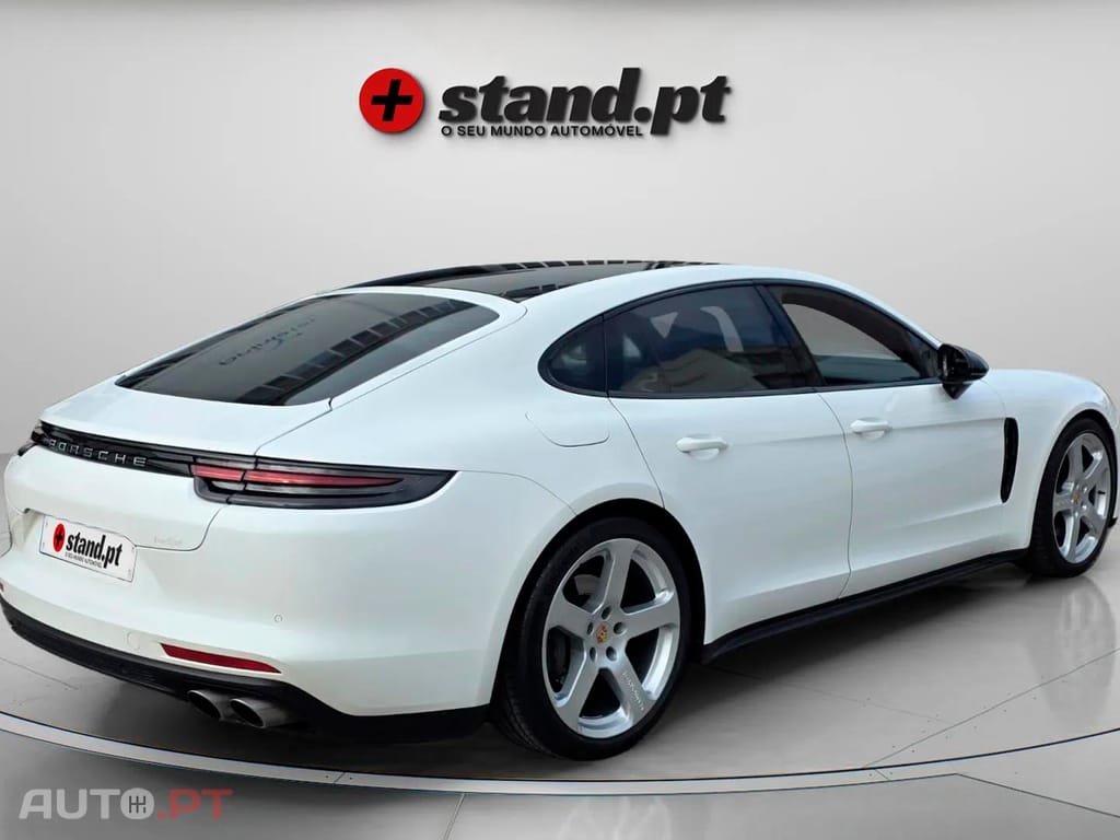 Porsche Panamera 4S