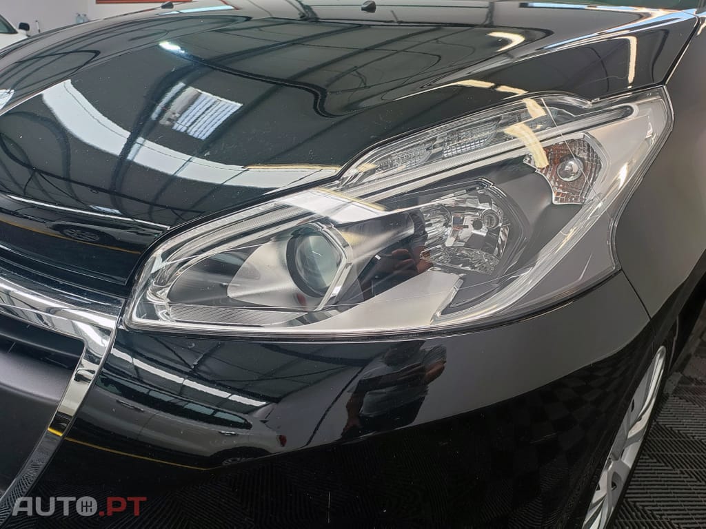 Peugeot 208 ACTIVE