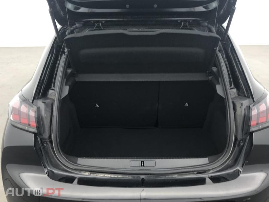 Peugeot E-208 50 kWh Active Pack